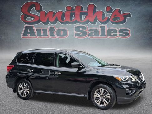 Used 2019 Nissan Pathfinder SV AWD/4WD image 1