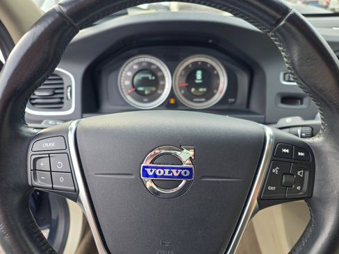 Used 2012 Volvo S60 T5 w/ Multimedia Pkg image 17