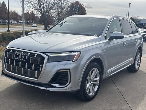 Used 2025 Audi Q7 3.0T Premium Plus image 12