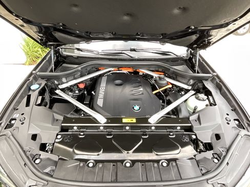 Certified 2025 BMW X5 xDrive50e w/ M Sport Package image 35