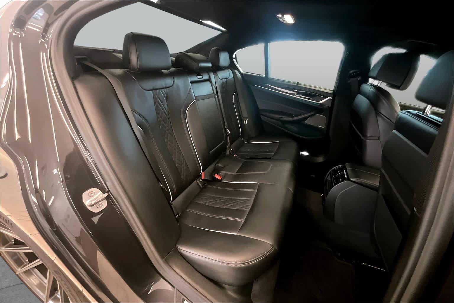 Used 2019 BMW M550i xDrive AWD/4WD image 19