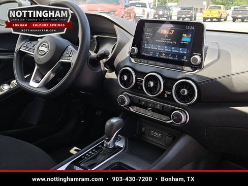 Used 2024 Nissan Sentra SV FWD image 29