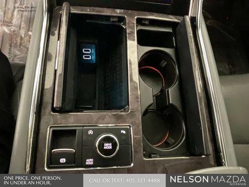 Used 2019 Lincoln Navigator L Select RWD image 40