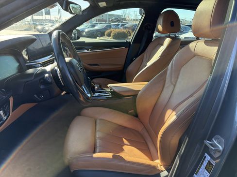 Used 2021 BMW 540i w/ Premium Package image 16