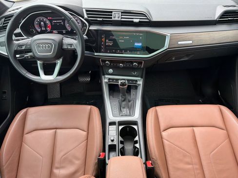 Used 2020 Audi Q3 2.0T Prestige w/ Prestige Package image 17