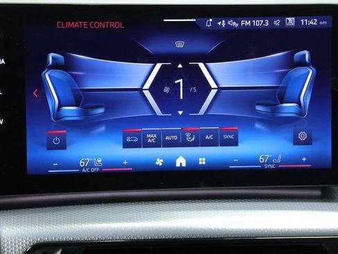 Used 2025 BMW X2 M35i image 17