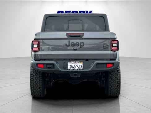 Used 2021 Jeep Gladiator Willys image 4