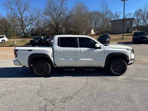 Used 2025 Nissan Frontier PRO-4X w/ Pro Premium Package image 4