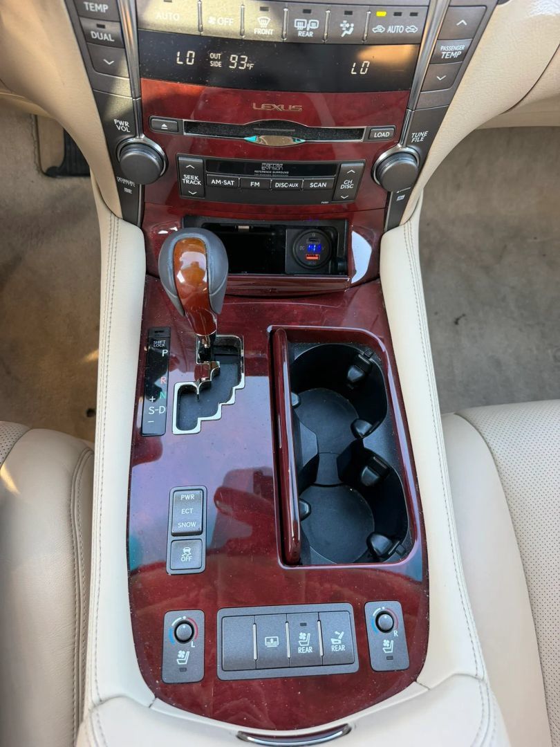 Used 2007 Lexus LS 460 RWD image 28