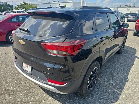 Used 2021 Chevrolet TrailBlazer LT w/ Driver Confidence Package FWD image 5