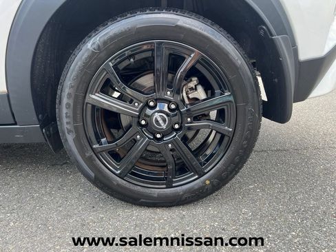 Used 2023 Nissan Kicks SR FWD image 26