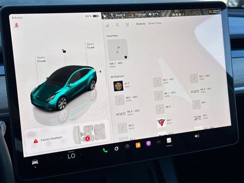 Used 2024 Tesla Model Y 2WD image 17