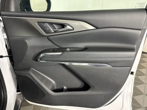 Certified 2026 Chevrolet Traverse LT AWD/4WD image 41