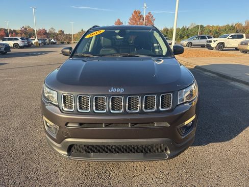 Used 2019 Jeep Compass Latitude image 8