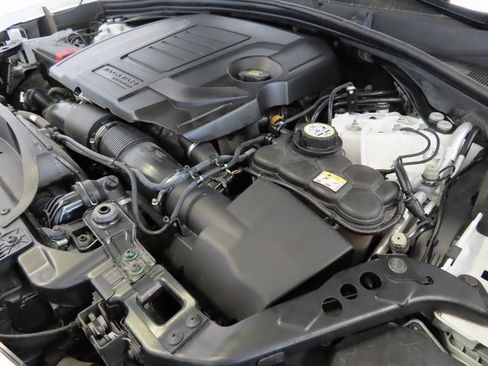 Used 2024 Jaguar F-PACE R-Dynamic S image 42