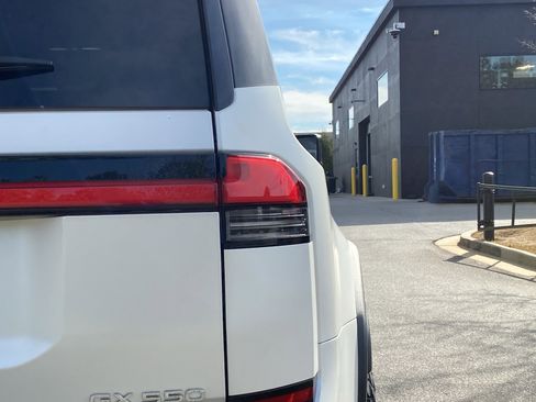 Used 2024 Lexus GX 550 image 66