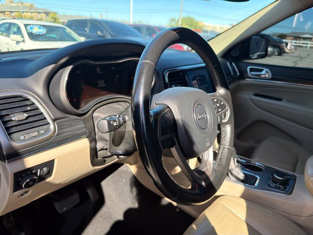 Used 2020 Jeep Grand Cherokee Limited AWD/4WD image 14