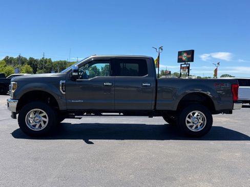 Used 2018 Ford F350 Lariat w/ Chrome Package AWD/4WD image 5