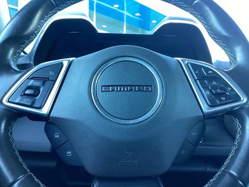 Used 2019 Chevrolet Camaro LT image 9
