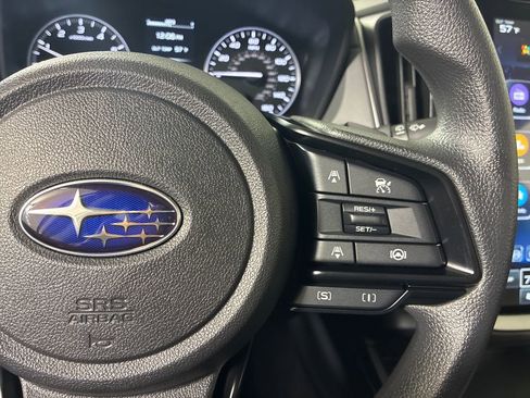 Used 2025 Subaru Crosstrek 2.0i Premium image 19