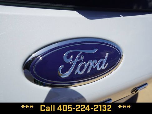 Used 2025 Ford Escape ST-Line AWD/4WD image 5
