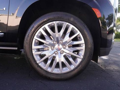 Used 2024 GMC Yukon Denali AWD/4WD image 35