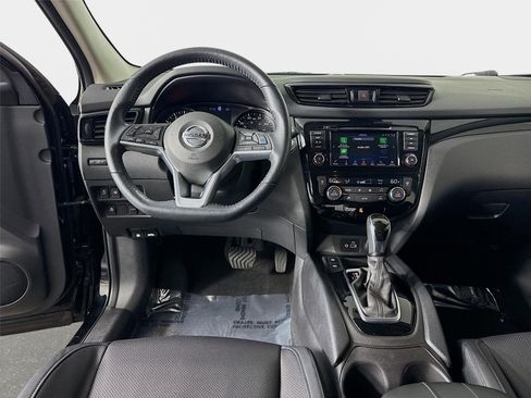 Certified 2022 Nissan Rogue Sport SL w/ Premium Package FWD image 23