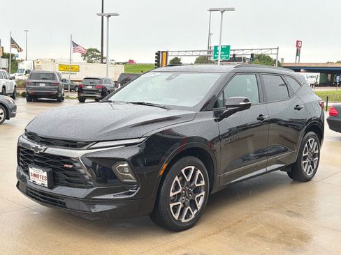 Used 2025 Chevrolet Blazer RS AWD/4WD image 4