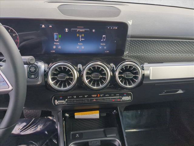 New 2026 Mercedes-Benz GLB 250 image 12