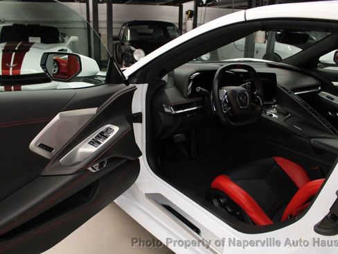 Used 2021 Chevrolet Corvette Stingray Premium Conv w/ Z51 Performance Package image 13