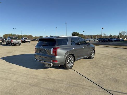 Used 2022 Hyundai Palisade Calligraphy image 4