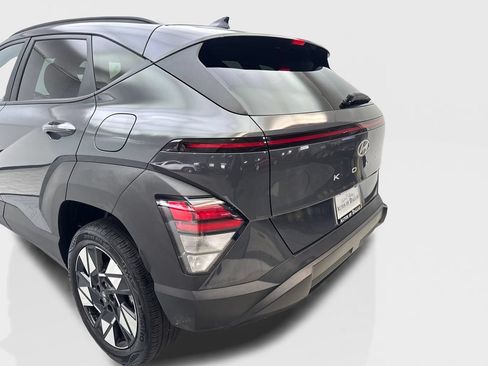 Used 2024 Hyundai Kona SEL AWD/4WD image 19