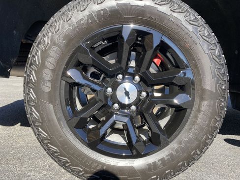 Used 2023 Chevrolet Silverado 1500 RST image 13