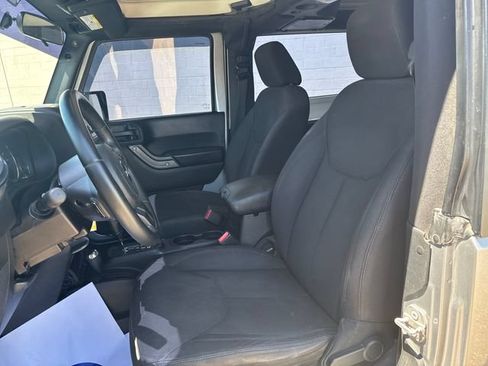 Used 2016 Jeep Wrangler Sport w/ Quick Order Package 24S AWD/4WD image 9