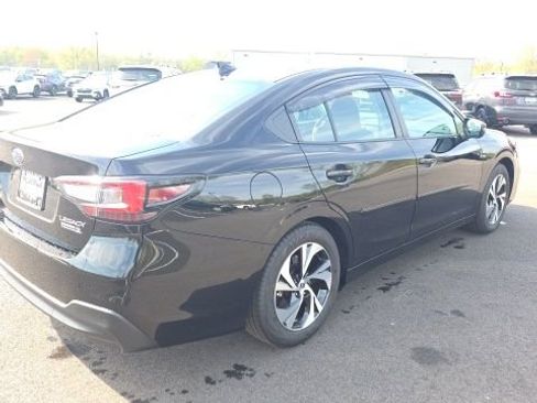 Used 2025 Subaru Legacy Premium image 4