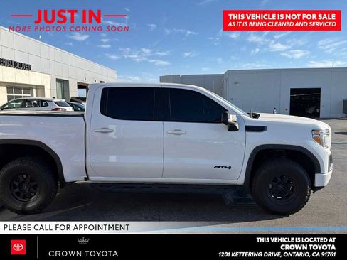 Used 2020 GMC Sierra 1500 AT4 w/ AT4 Premium Package AWD/4WD image 3