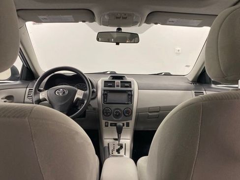 Used 2013 Toyota Corolla LE w/ Premium Pkg FWD image 31