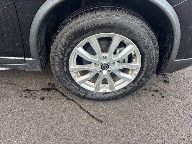 Used 2020 Nissan Rogue SV AWD/4WD image 17