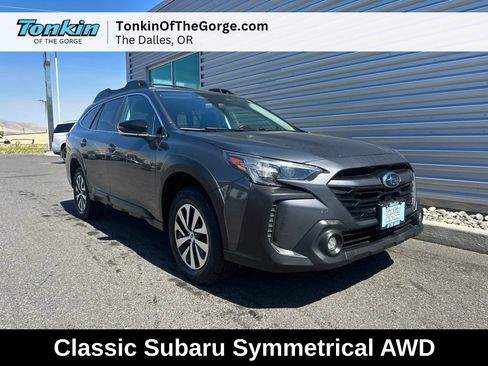 Used 2024 Subaru Outback Premium AWD/4WD image 1