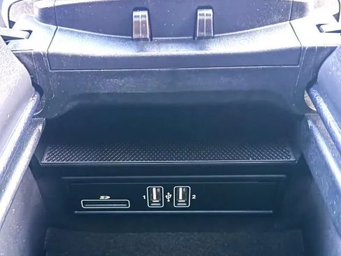Used 2020 Mercedes-Benz C 300 4MATIC Sedan image 35