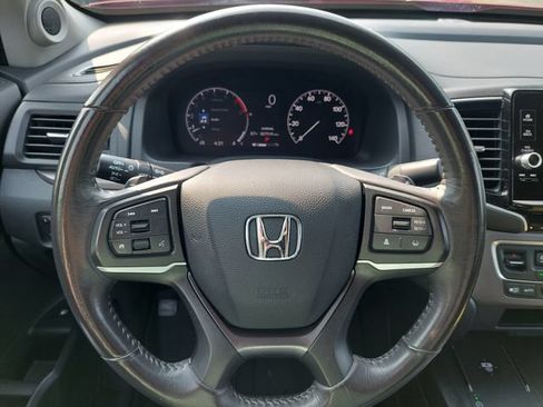 Used 2025 Honda Ridgeline Sport image 25