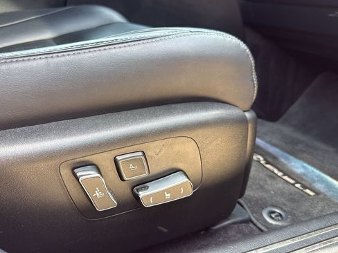 Used 2013 Lexus LS 460 L w/ Preferred Accessory Package RWD image 25