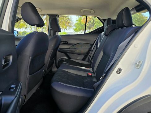 Used 2018 Nissan Kicks S w/ Exterior Package FWD image 37