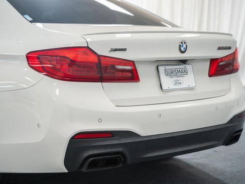 Used 2018 BMW M550i xDrive image 5