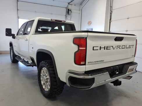 Used 2025 Chevrolet Silverado 2500 LTZ w/ LTZ Convenience Package AWD/4WD image 5
