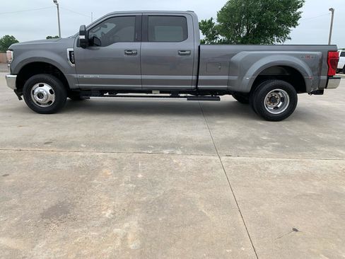 Used 2022 Ford F350 Lariat w/ Lariat Ultimate Package AWD/4WD image 5