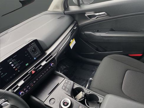 New 2026 Kia Sportage S image 21