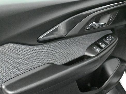 Used 2023 Chevrolet TrailBlazer LT w/ Convenience Package image 16