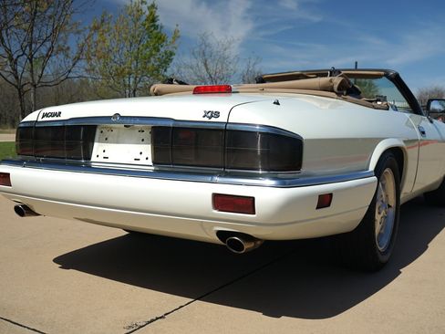 Used 1995 Jaguar XJS 4.0 Convertible RWD image 15