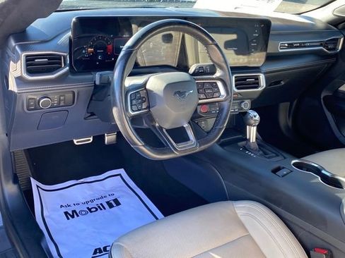 Used 2024 Ford Mustang Premium image 5